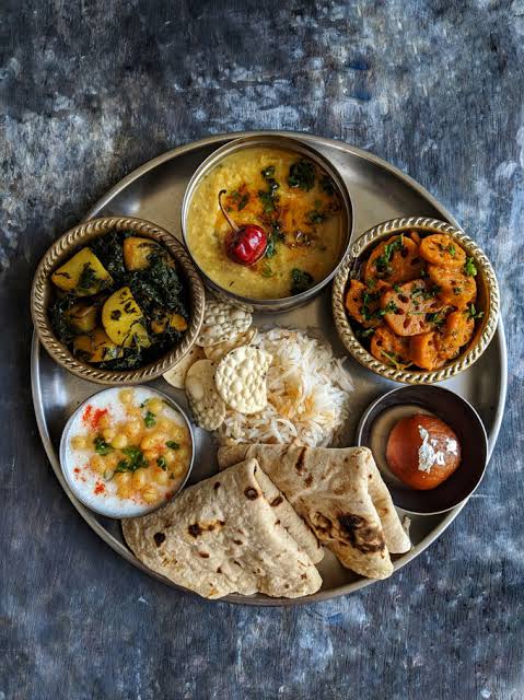 Baithak Special Thali